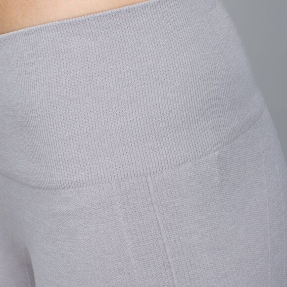 Lululemon In The Flow Crop II Heathered Medium Grey - Picture 6 of 13